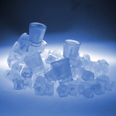 Nietopniejące kieliszki lodowe shoty chłodzące